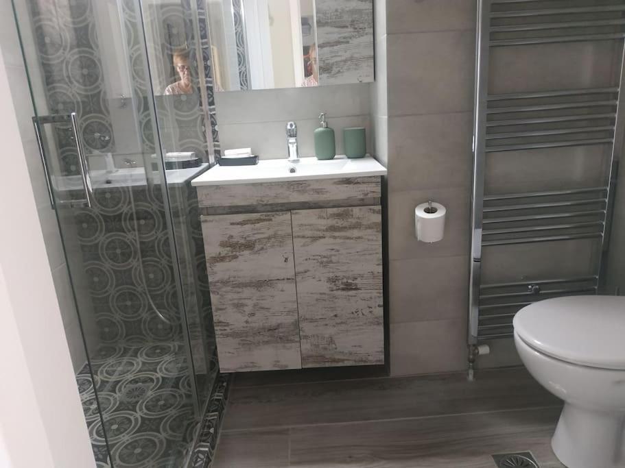 Athens View Apartment Near Metro Station Agia Marina Extérieur photo